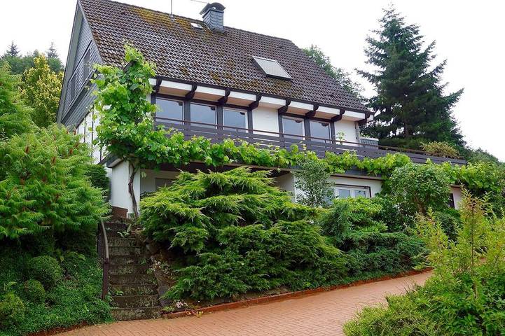 Ferienwohnung für 2 Personen, mit Terrasse in Bullay