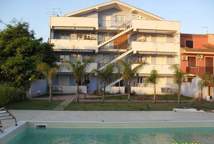 Ferienwohnung für 4 Personen, mit Terrasse und Pool - 1