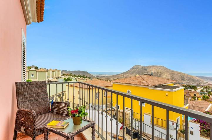 Villa pour 6 personnes, avec jardin à Arona - 4