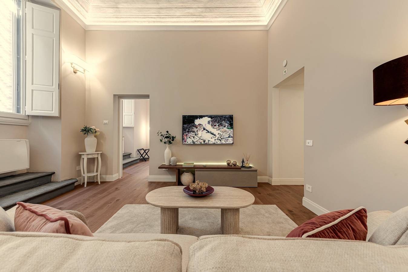 Entire apartment, 'Bella Benci Firenze' – Frescoed Apartment in the Heart of Florence in Florence city center, Florence
