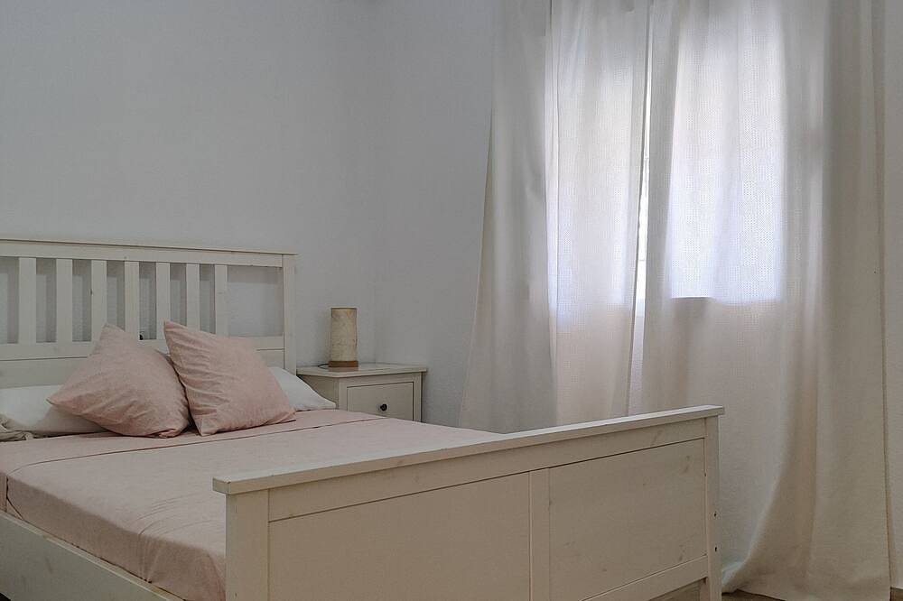 Hel leilighet, Spacious and bright apartment 700m from the beach in Playa Flamenca, Orihuela