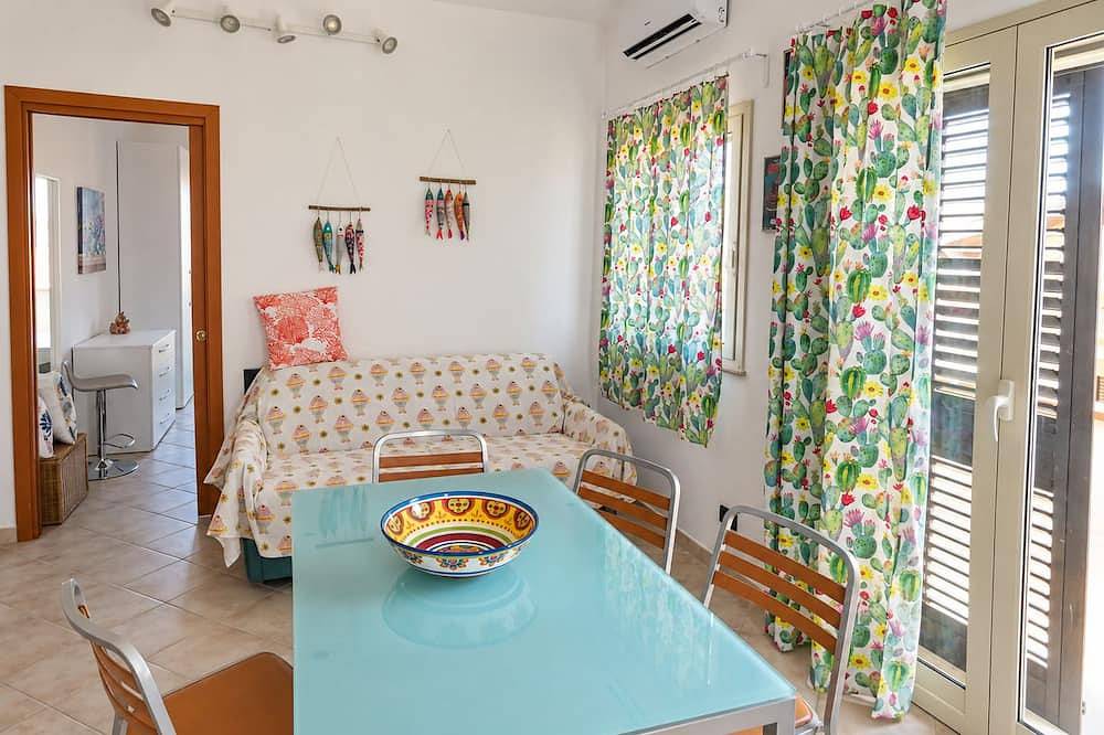 Ganze Wohnung, Sea and sun: the beach is within walking distance, and the house is comfortable and bright—everything is right at your fingertips. in Capo Passero, Portopalo di Capo Passero