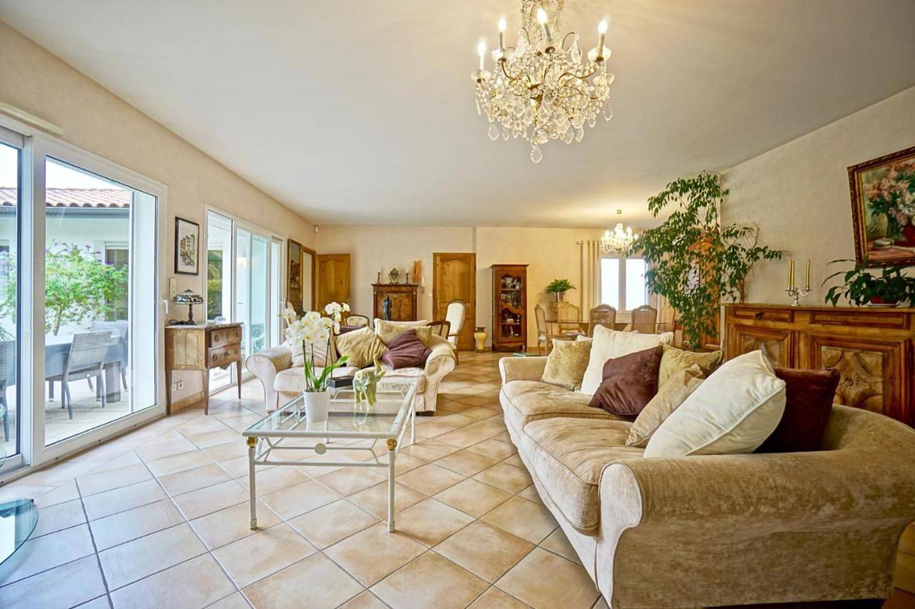Très belle villa avec piscine in Biarritz, Region de Bayona