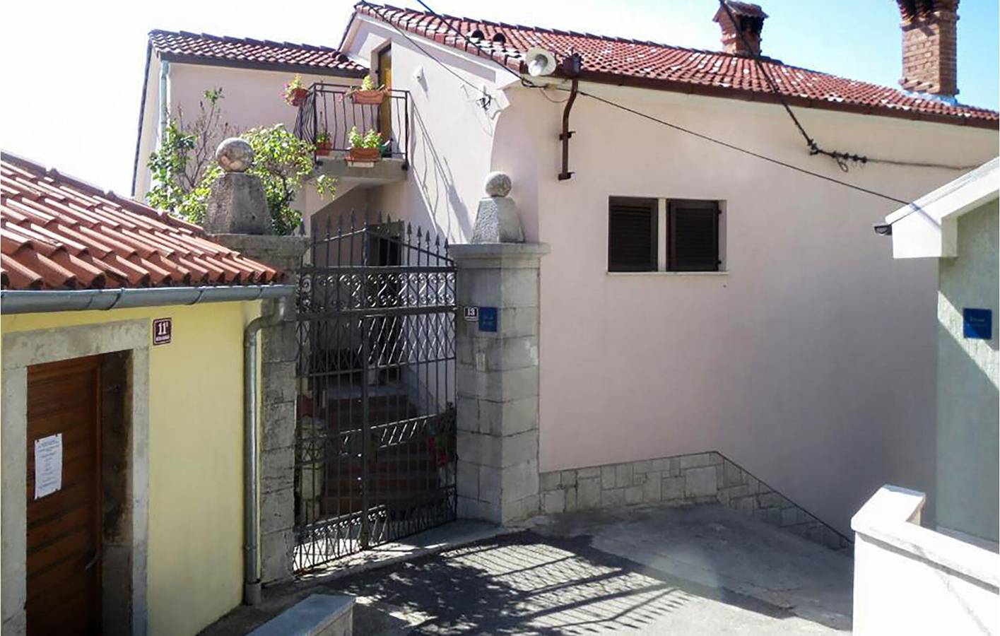 Ganze Ferienwohnung, Gemütliche 1-Zimmer-Wohnung mit Meerblick in Kastav in der Nähe von Sehenswürdigkeiten in Kastav, Primorje-Gorski Kotar