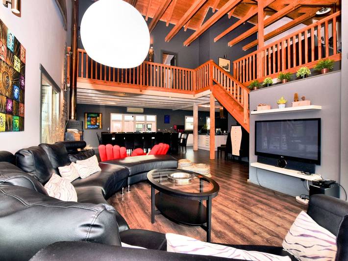 Location de vacances pour 15 personnes, avec jardin et piscine ainsi que terrasse et sauna dans Dochamps - 2