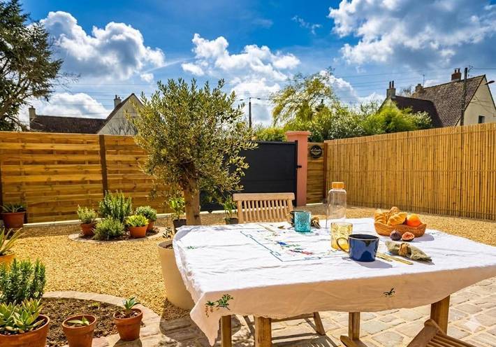 Maison d’hôte pour 2 personnes, avec jardin et jacuzzi