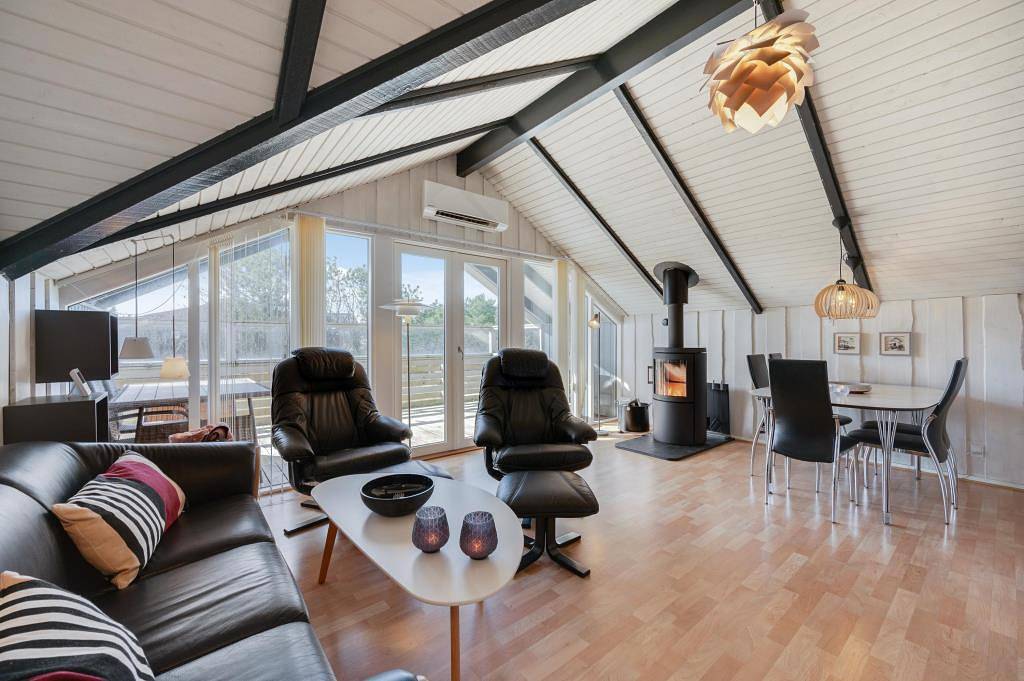 Hold familieferien i dejligt feriehus til 5 personer tæt ved Lyngvig Fyr in Nørre Lyngvig, Hvide Sande