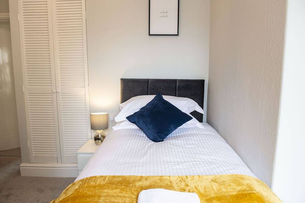Ganze Wohnung, Highcliffe Promenade Suite - Twin Beds - Beach Views in Thornton-Cleveleys, Lancashire