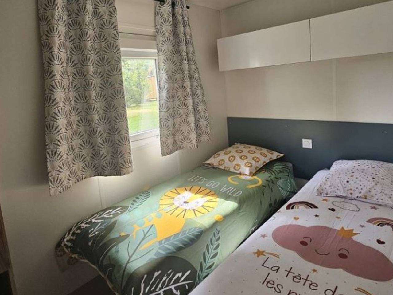 Mobile home - 3 bedrooms for 6 people with terrace in Charlieu, Roanne region