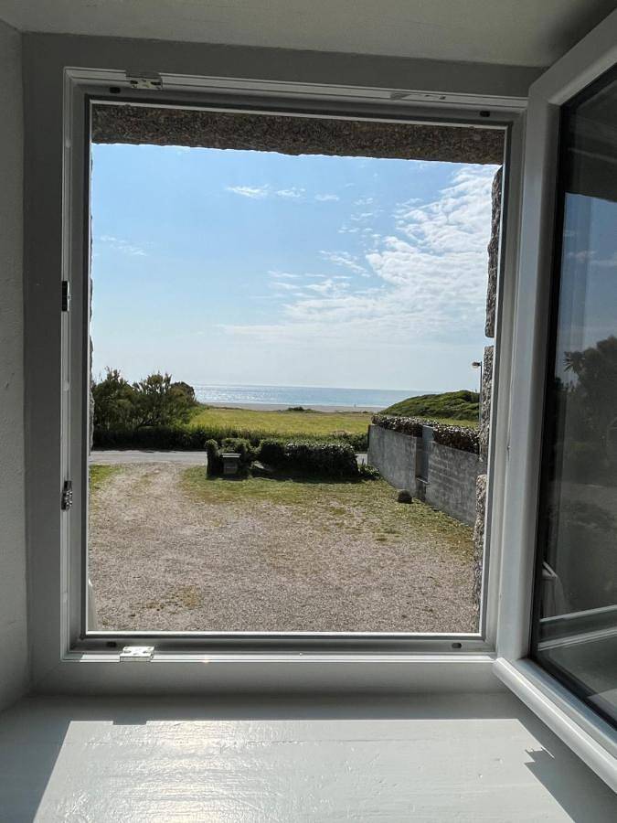 Location de vacances pour 4 personnes, avec vue et jardin dans Plage de Sciotot - 2