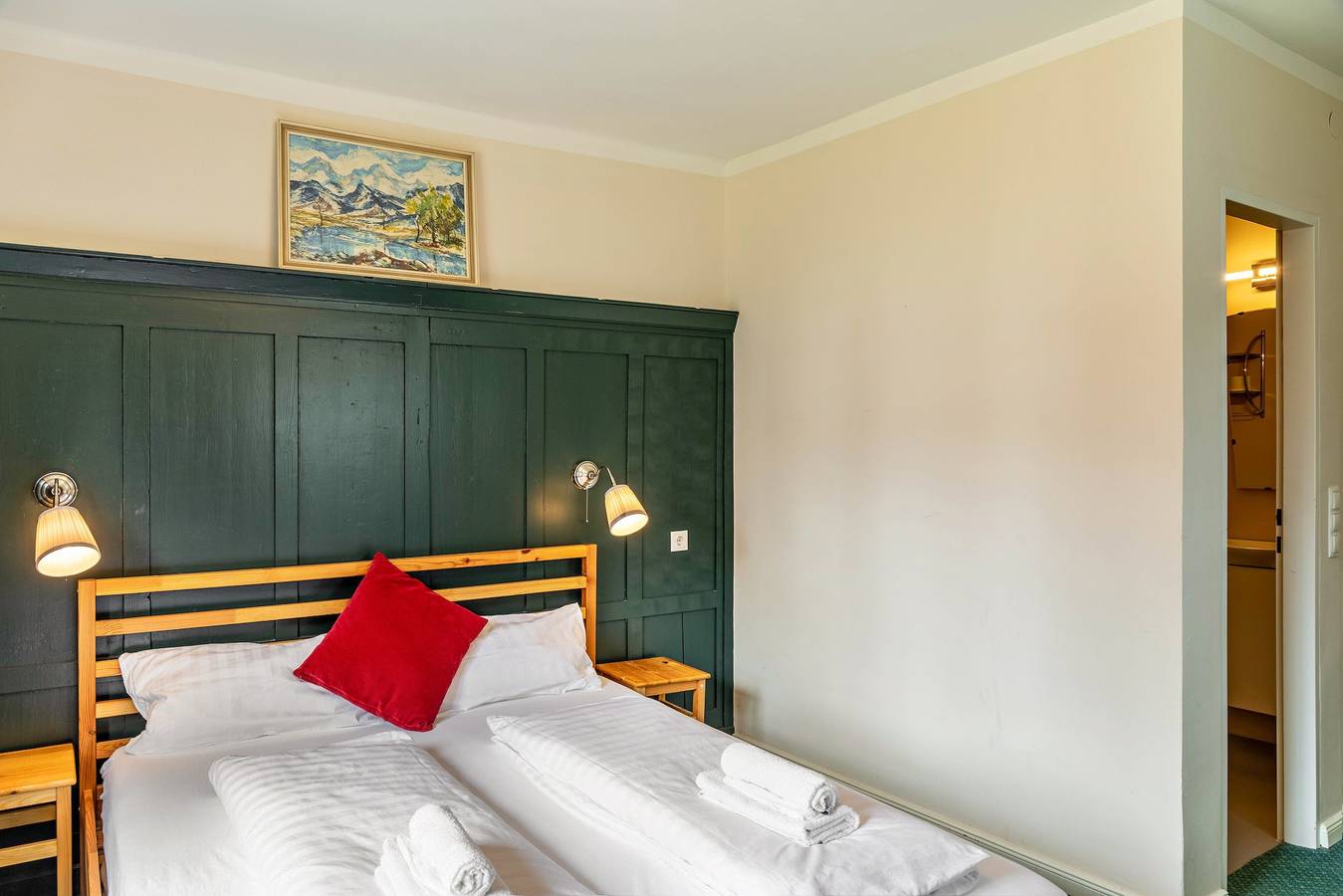 Kamer 22 tweepersoonskamer met uitzicht op de bergen en Wi-Fi, foto 12