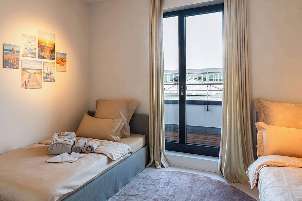 Apartamento entero, Modern & Exclusive Penthouse in Top Location  w/ Roof Terrace & Garage in Leipzig Mitte, Leipzig