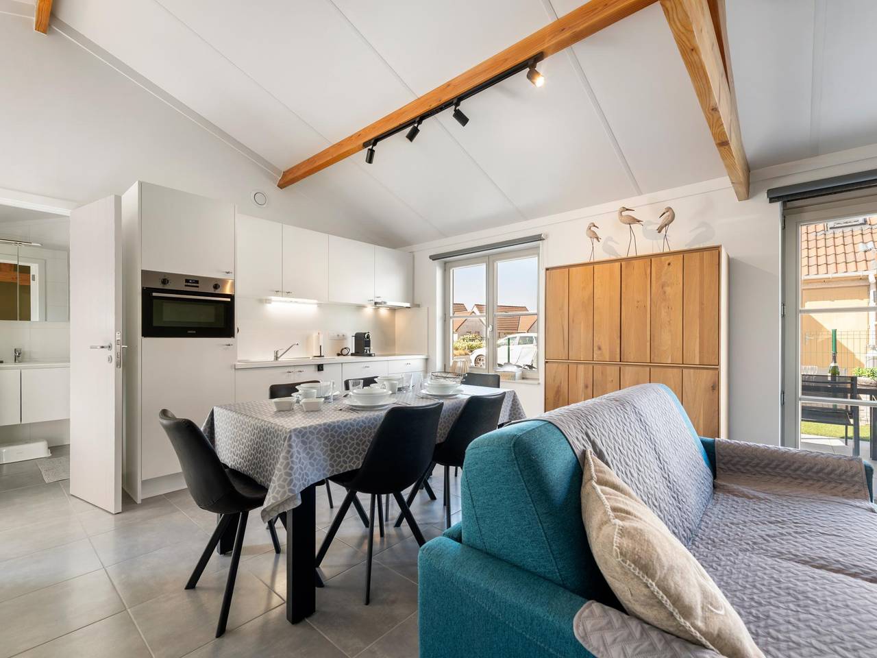 Cozy holiday home with a south-facing garden in Oostduinkerke, Koksijde