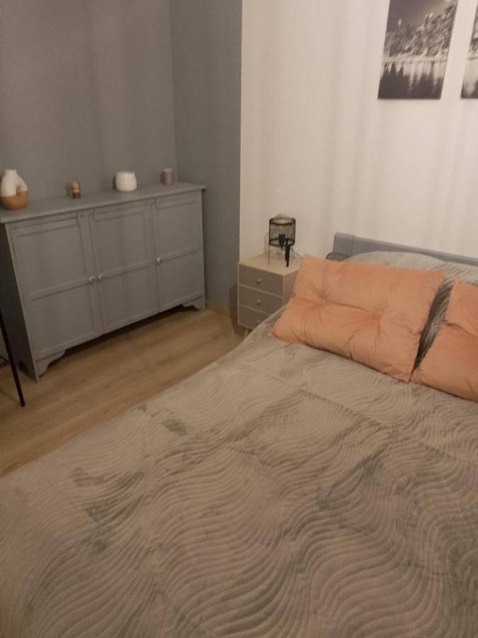 Gîte pour 3 personnes, avec jardin à Augignac - 4