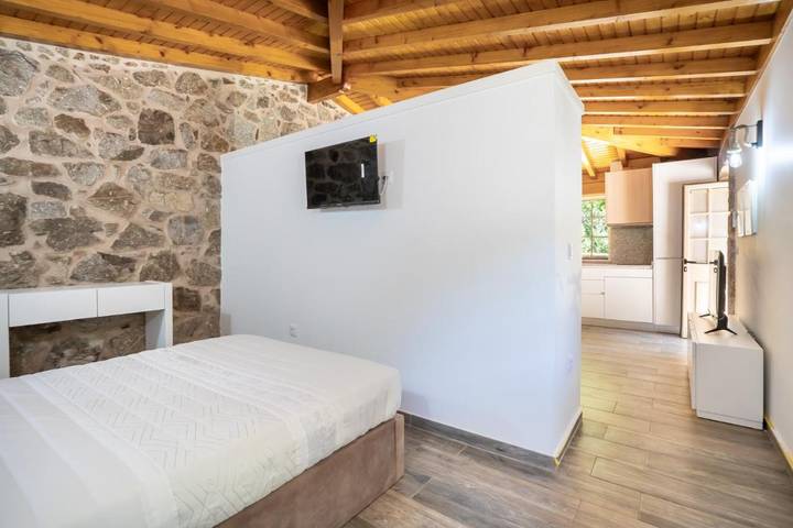 Location de vacances pour 4 personnes, avec jardin ainsi que piscine et vue, animaux acceptés dans Vila Verde - 3