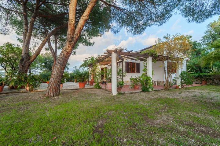 Casa sulla spiaggia per 7 persone, con giardino e terrazza sull' Isola d'Elba