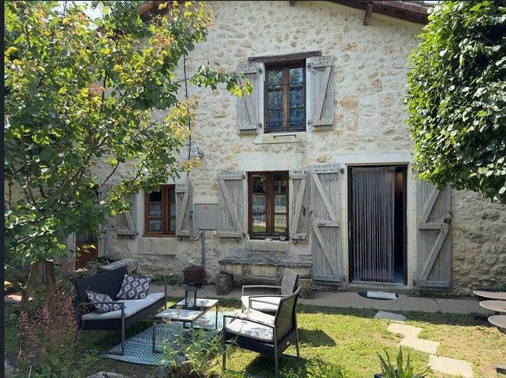 Location de vacances pour 6 personnes, avec jardin à Persac - 2