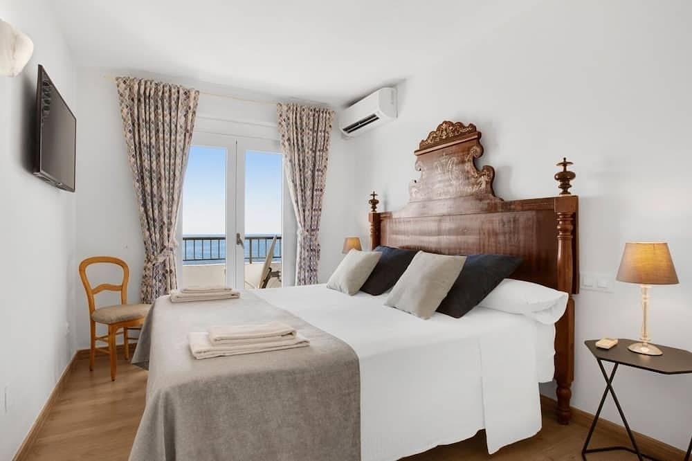 Ganze Wohnung, Casa del Escultor, wifi, parking, en primera línea in Can Pastilla, Palma