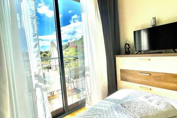 Apartamento De Férias para 5 Pessoas em Santa Cruz, Madeira, Foto 1