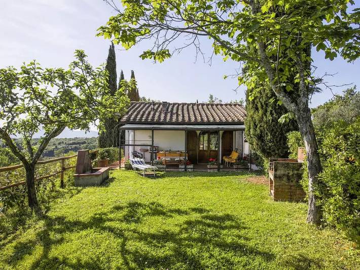 Villa für 4 Personen, mit Pool und Garten