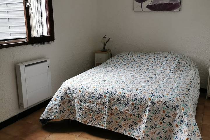 Location de vacances pour 5 personnes, avec piscine ainsi que jardin et terrasse à Saint-Crépin-et-Carlucet - 2