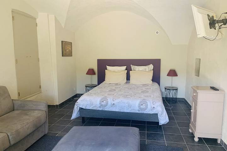 Location de vacances pour 15 personnes, avec jardin et balcon à Rochessauve - 2