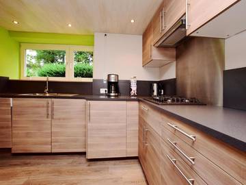Gîte pour 8 personnes, avec sauna et jacuzzi ainsi que terrasse et jardin dans Samrée