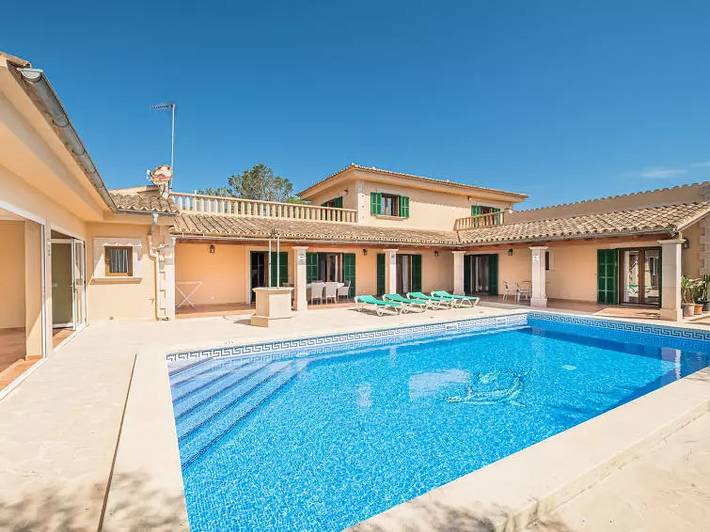 Finca für 6 Personen, mit Terrasse und Pool in Calas de Mallorca