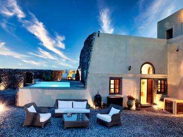 Location de vacances pour 6 personnes, avec piscine et terrasse à Megalochori