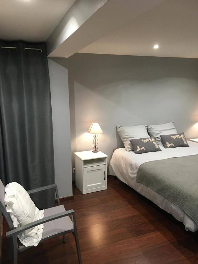 Double Room with Extra Bed in Rive-de-Gier, Parc Naturel Régional du Pilat