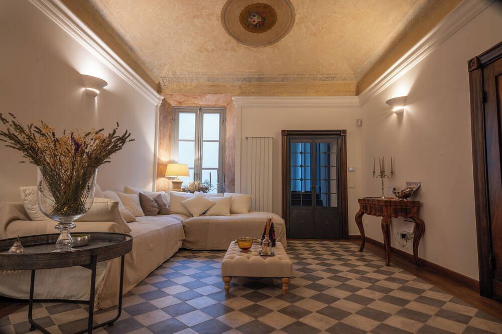 Entire apartment, Scappo in Umbria, Residenza Monaldeschi in Orvieto, Terni Province