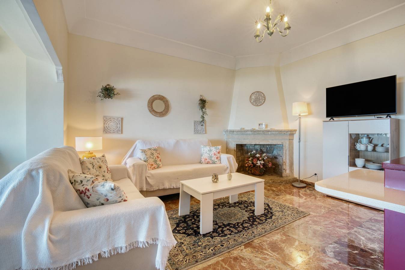 Entire apartment, Apartment 'Casa Blanca' with Sea Views and Wi-Fi in Benidorm, Costa Blanca