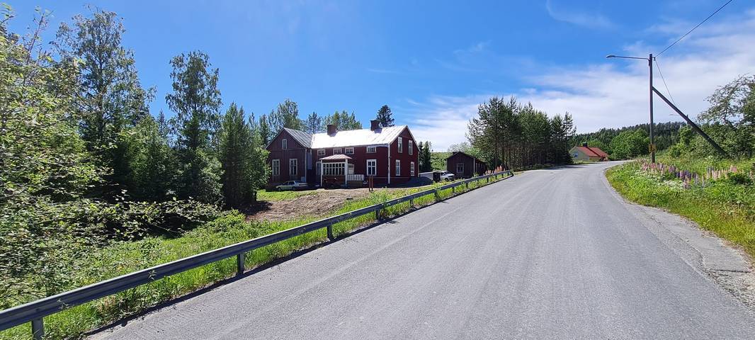Ferienhaus für 13 Personen, mit Balkon/Terrasse und Garten sowie Ausblick in Nordschweden