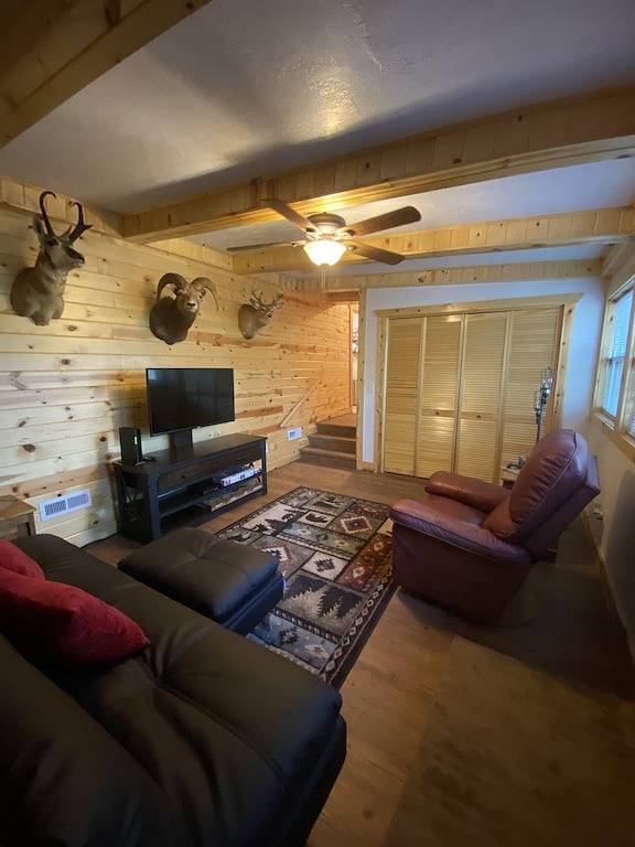 Log Cabin for 8 People in Cody (WY), Absaroka Range