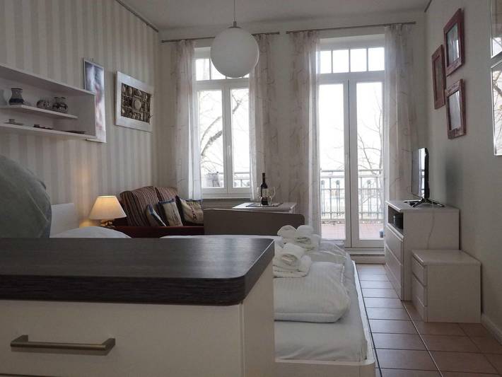 Ferienwohnung für 2 Personen, mit Balkon in Rostock