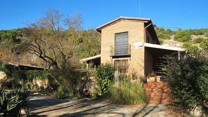 Villa for 7 people, with garden and balcony - 1