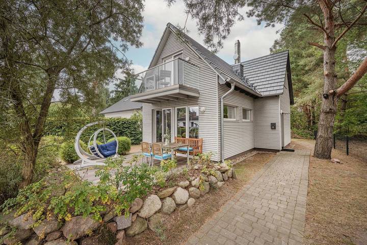 Ferienhaus für 6 Personen, mit Ausblick und Terrasse sowie Seeblick - 1