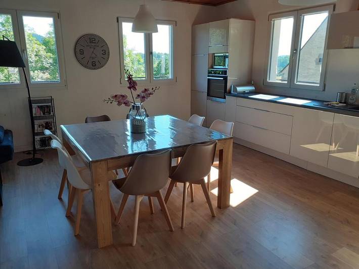 Gîte pour 8 personnes, avec jardin et vue, adapté aux familles à Chastreix - 2