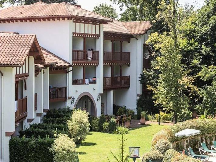 Gîte pour 5 personnes, avec piscine, adapté aux familles à Uhart-Cize - 3