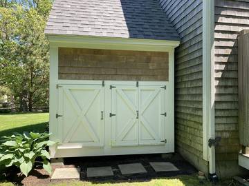 Vacation House for 13 Guests in Oak Bluffs, Martha's Vineyard, Picture 3