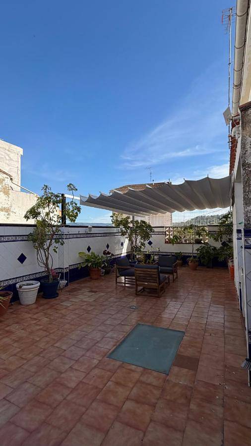 Casa de vacaciones para 8 personas, con Balcón además de Terraza y Vistas en Canal de Navarrés