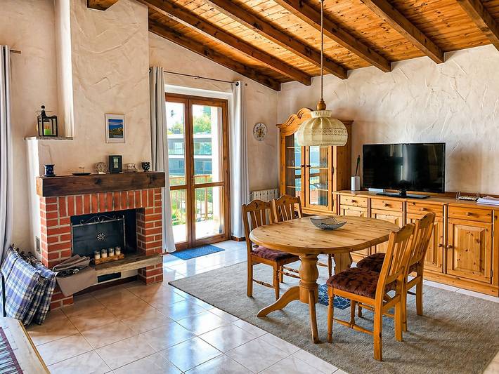 Ganze Wohnung, Residenza Arcobaleno: Appartamento Luca Pino in Pino sulla Sponda del Lago Maggiore, Maccagno con Pino e Veddasca