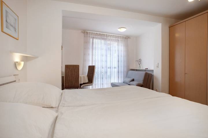 Zimmer 'Doppelzimmer 4' mit Privatterrasse und Wi-Fi in Wasserburg (Bodensee), Bayerisch Schwaben