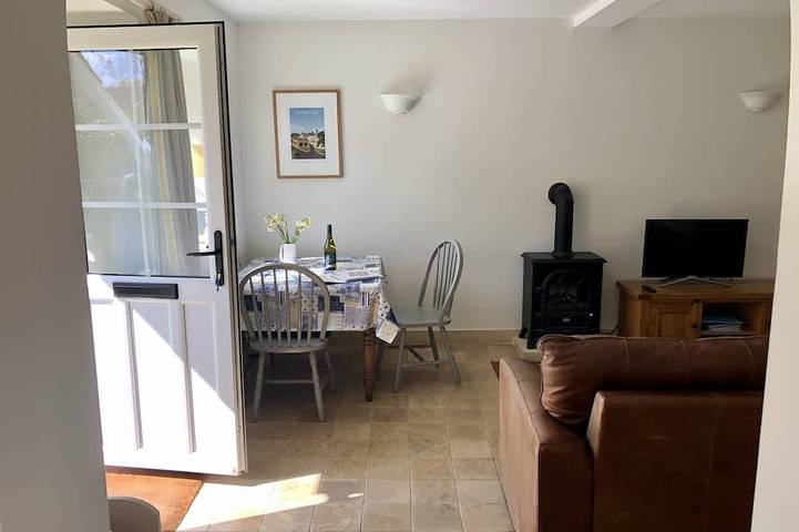 Noel Cottage - Central Cotswolds Stone Cottage For Two In Chipping Campden in Chipping Campden, Gloucestershire