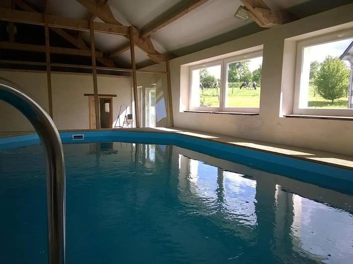 Location de vacances pour 8 personnes, avec Terrasse et Jardin ainsi que Piscine et Vue à Saint-Germain-de-Coulamer
