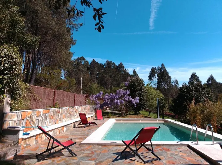 Ferienhaus für 9 Personen, mit Garten und Ausblick sowie Pool - 1