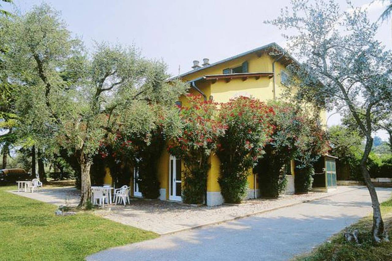 Appartamento intero, Feriendorf Cisano San Vito Zimmer Perla für 4 Personen in Cisano, Bardolino