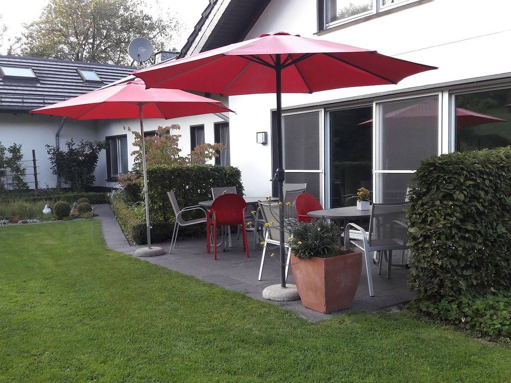 Villa in Schmallenberg mit Schwimmbecken in Schmallenberg, Hochsauerlandkreis