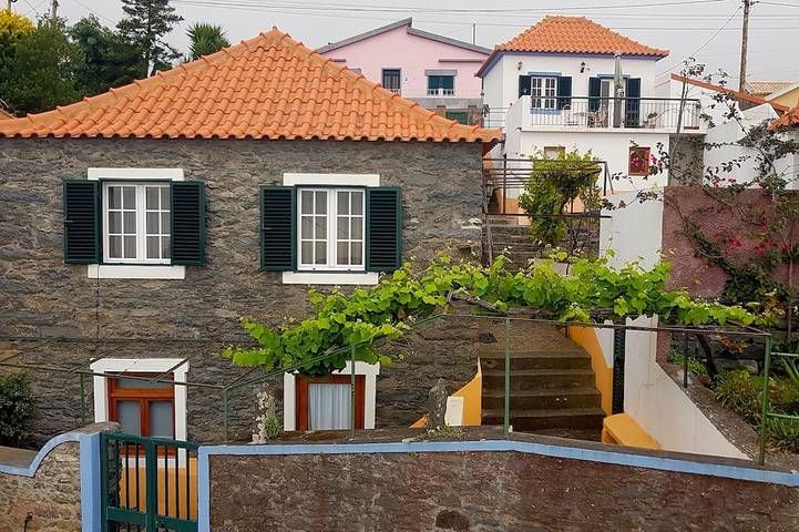 Location de vacances pour 3 personnes, avec Terrasse à Ponta Do Pargo