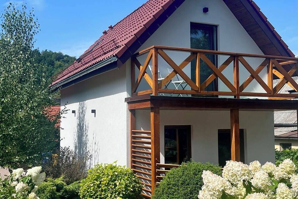 U Gruszków - domek pod Chojnikiem in Jelenia Góra, Sudeten (Polen)